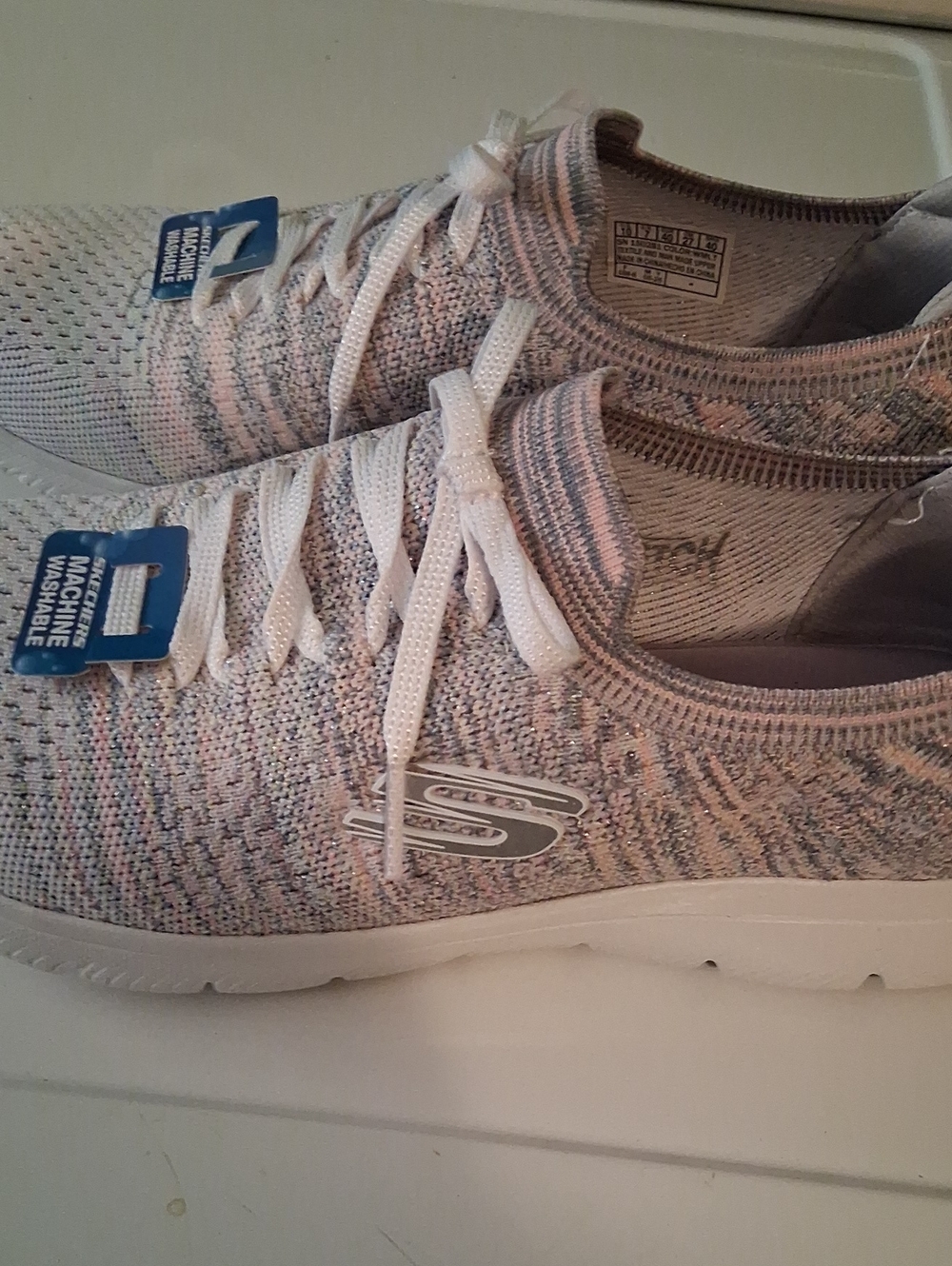 NWOB Skechers Slip In's Size 10